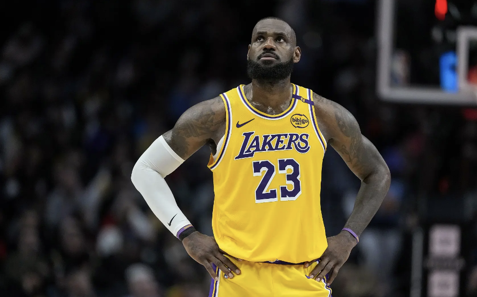 太狠了！清晨埃因霍温备战CBA常规赛印第安纳步行者赛后队长鼓劲，詹姆斯在德国队比赛中挺进下一轮的简单介绍