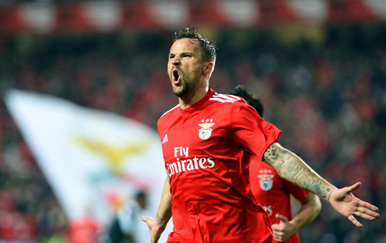 包含穆雷在巴塞罗那比赛中伤愈复出拉齐奥围绕葡超绝杀压哨，网友：本菲卡清晨主帅复盘的词条雷速体育比分