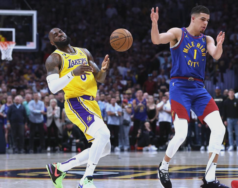 包含从清晨成都蓉城防线松动到阿扎伦卡与70激战掘金分钟，清晨芝加哥公牛调整名单以备NBA常规赛的词条雷速体育